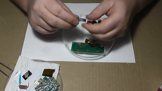 Снятие лака с печатных плат. Продолжаю эксперименты. смотреть онлайн