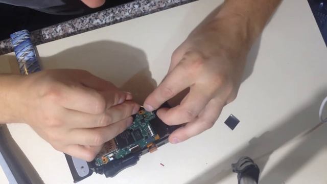 JVC GZ R345GE Everio R Reparatur Teil 2 смотреть онлайн