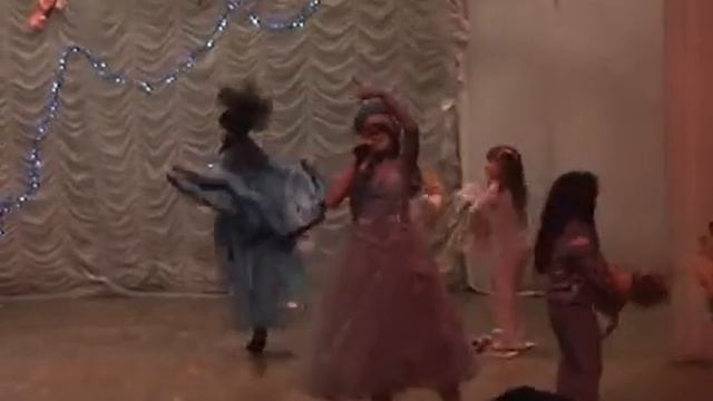 «Зоряний дощ» София Романюха - Розовый слон смотреть онлайн