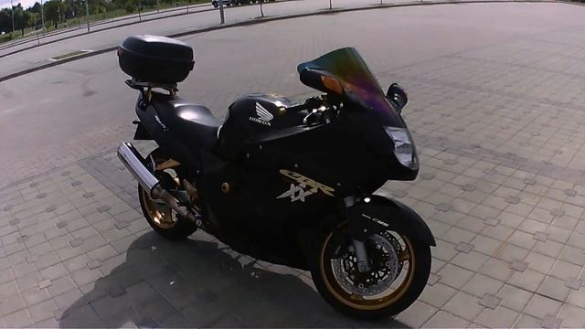 Обзор Honda CBR1100XX Super Blackbird смотреть онлайн