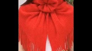 Как завязать шарф на плечи - 10 способов. Как завязать большой шарф