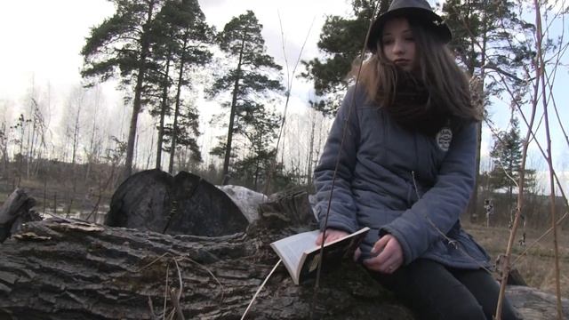 Девушка в шляпе смотреть онлайн