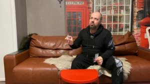 Как делать укол кошке в холку в домашних условиях! Куда делать укол кошке видео. Кошка укол в холку