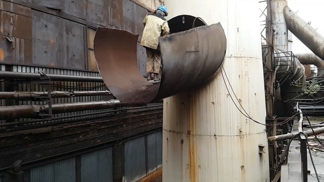 Демонтаж металлической дымовой трубы смотреть онлайн