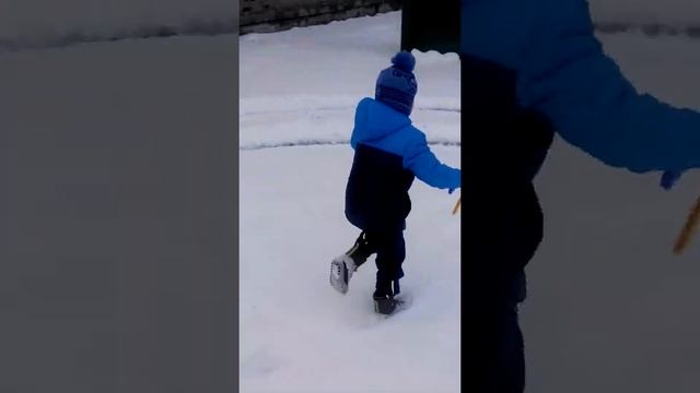 Снежколеп, лепим красивые снежки смотреть онлайн