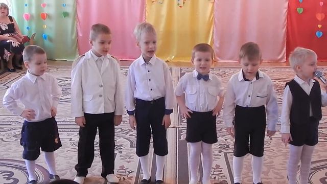 МДОУ "Ясли-сад № 381 г. Донецка". Группа № 9. Частушки. смотреть онлайн