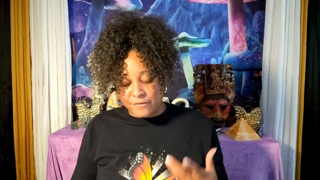YOU ARE SO TUNED INTO THE DIVINE REALMS THAT GALACTIC ENTITIES RECOGNIZE YOU AS SOUL FAMILY ?? смотреть онлайн