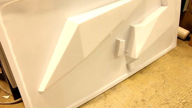 RGB-вывеска Горки Город в Сочи. Меняет цвет смотреть онлайн