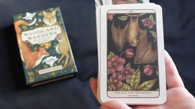 Woodland Wardens Oracle Deck 4K Flip Through смотреть онлайн