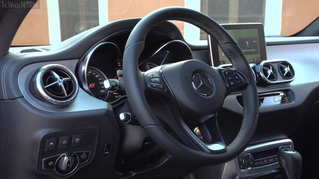 2019 Mercedes-Benz X 350 d 4MATIC | Exterior, Interior (Italy) смотреть онлайн