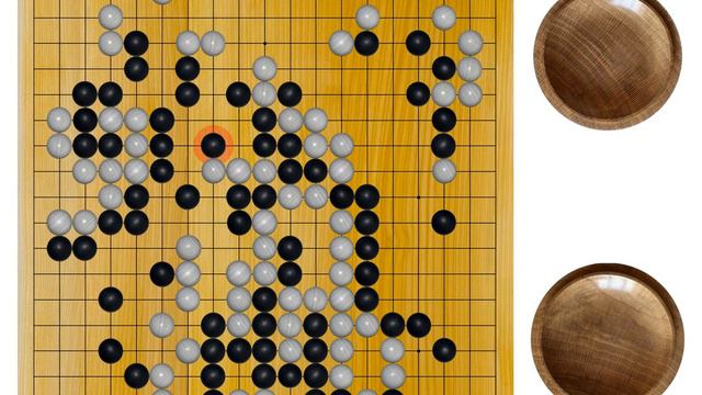 Kato Masao(9p) - Sonoda Yuichi(9p), 1986-09-08, 12th Tengen, Result: W+5.5 смотреть онлайн