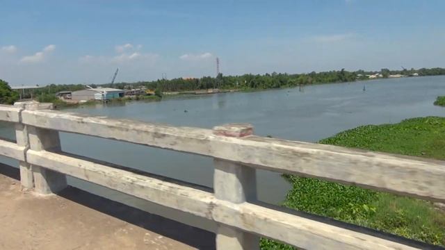 Máy quay phim làm vlog nhỏ gọn. SONY HDR CX 700 смотреть онлайн