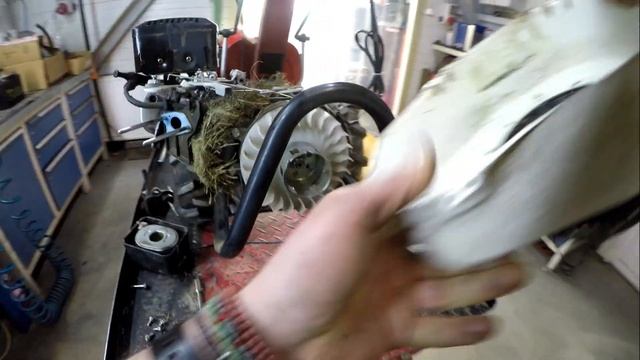 Motor HONDA GP200 de pe motocositoare BARBIERI C60 cu probleme смотреть онлайн