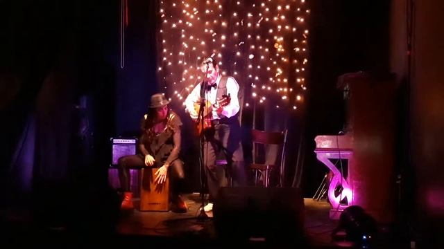 POEMA.tango .ALMATANGO en milonga del PEZ CAÑON смотреть онлайн