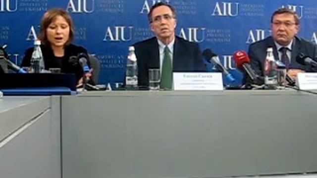 Директор АИУ Салвия о Кондолизе Райс смотреть онлайн