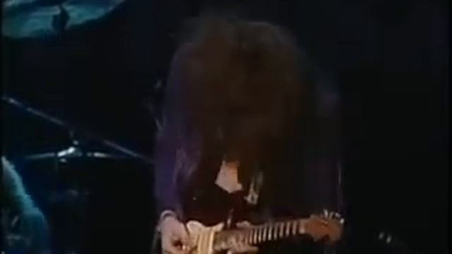 Yngwie Malmsteen - Fender Tribute '92 - Soloing смотреть онлайн