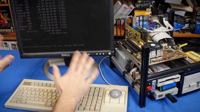 Manual Floppy Drive Switching Made Easy смотреть онлайн