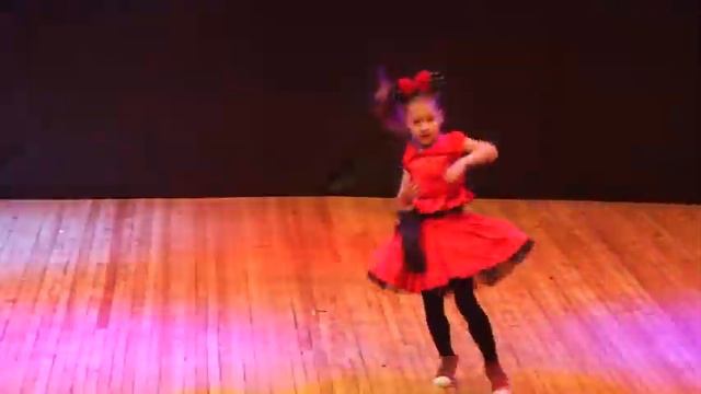 Полина Карагатий. Студия танцев Dance Family Киев смотреть онлайн