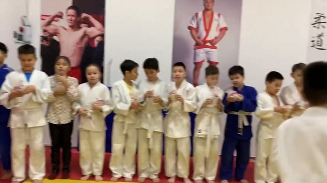 Подарки от тренера смотреть онлайн