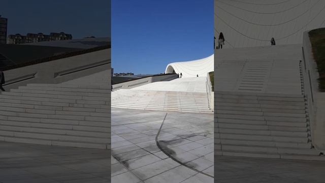 Азербайджан. Баку. Центр Гейдара Алиева. смотреть онлайн