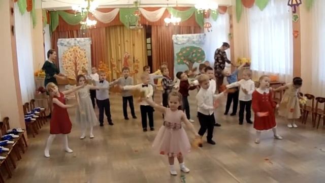 танец с листиками смотреть онлайн