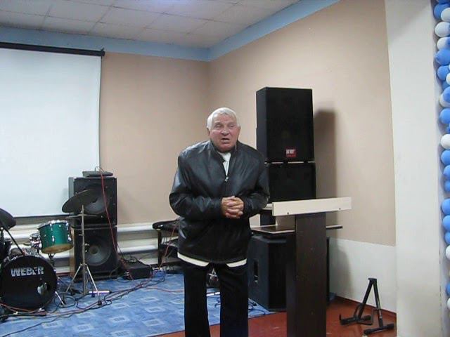 Старичок читает стихи. Просто супер! смотреть онлайн