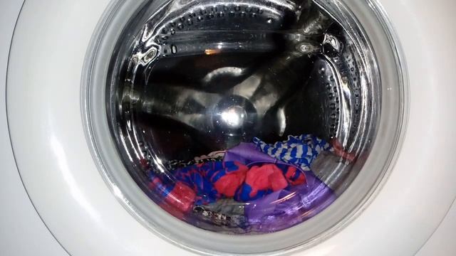 Стиральная Машина Candy. Стирка Цветного Белья. Программа: Синтетика 40 градусов + Быстрая Стирка. смотреть онлайн