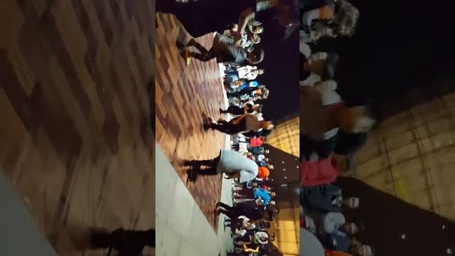 Уличные танцы дети ( в Китае ) смотреть онлайн