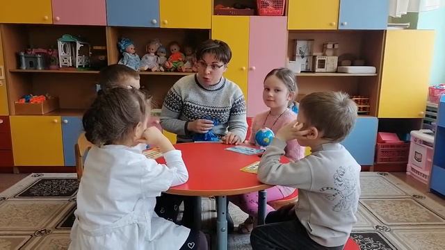 Дидактическая игра "Лото" ("Профессии"). Дети средней группы (4-5 лет). смотреть онлайн