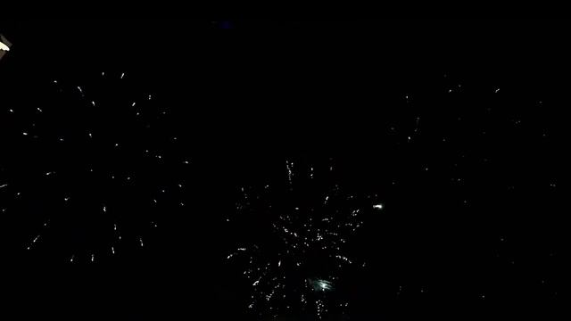 Новогодний салют в Виннице. Баттерфляй смотреть онлайн