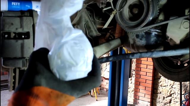 Замена наружного ШРУС на ВАЗ 2110 2004 1,5 16кл Лада 2110 LADA смотреть онлайн