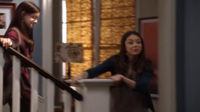 Phil's Ex-Girlfriend | Modern Family | Amazon Prime Video NL смотреть онлайн