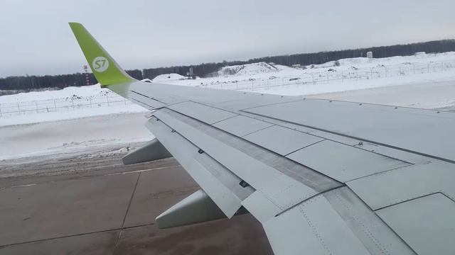 Женщина пилот | Аэропорт Домодедово | Взлёт из Москвы | S7 Airlines | Boeing 737-800 | 09.01.2022 смотреть онлайн