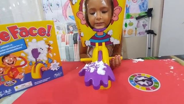 Игра ПИРОГ в ЛИЦО.Смешная настольная игра.Pie Face.Игра для детей.Видео для детей. смотреть онлайн