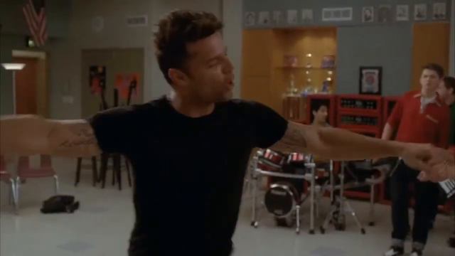 Sexy and I Know It - Ricky Martin, Naya Rivera, Kevin McHale, Heather Morris, Harry Shum Jr смотреть онлайн