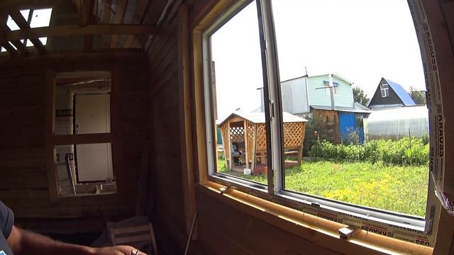 Монтирую окна на даче один. Монтаж пластиковых окон. смотреть онлайн