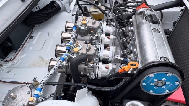 Škoda Felicia Kit Car E1 1600 - první start смотреть онлайн