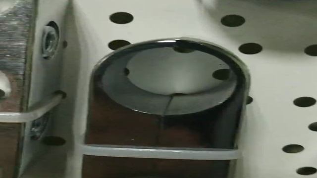 Крепеж для двух параллельных труб диаметром 25мм.mp4 смотреть онлайн