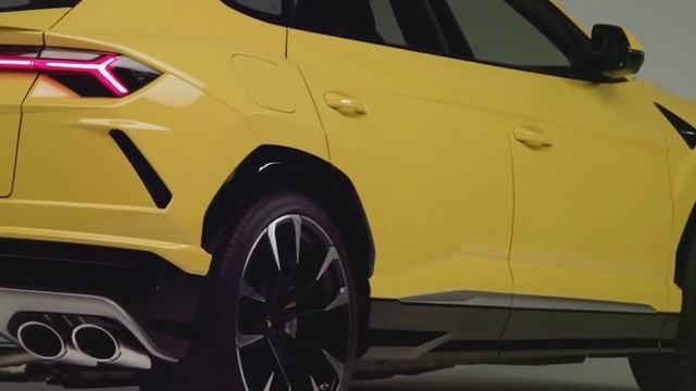 3.5 секунды до 100.  Lamborghini Urus. Самый быстрый кроссовер в мире.