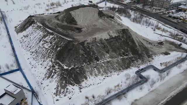 Снежный полигон на ул. Рационализаторов/Инженерной в Сургуте смотреть онлайн