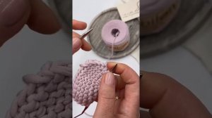 Незаметные прибавки в платочной вязке