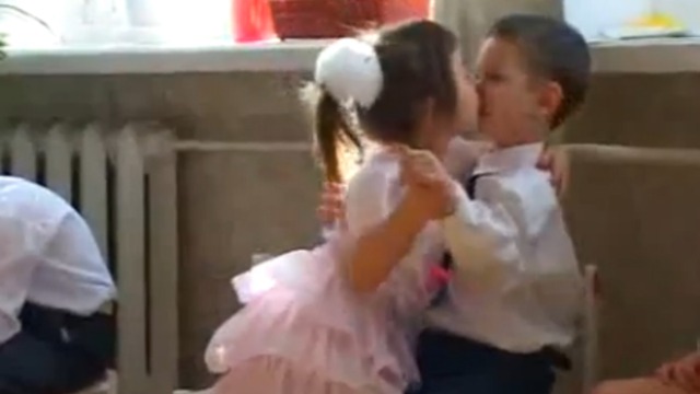 Настойчивая девочка смотреть онлайн