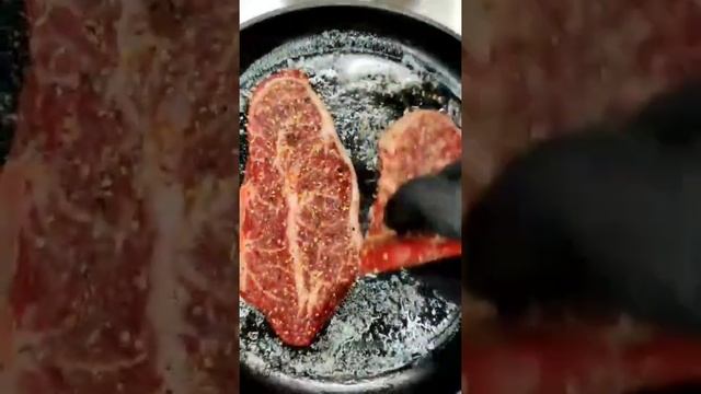Стейк на сковороде | Street food | Gurman TV смотреть онлайн