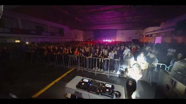 NIKA ZORJAN - LIVE @ Gremo na prvi rok (MB, okt 2018) смотреть онлайн