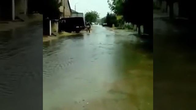 Прорвало канализацию в Дербенте смотреть онлайн