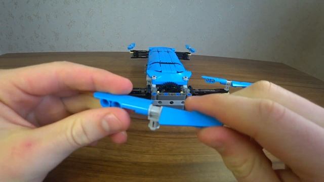 Квадрокоптер из Лего Техник / LEGO TECHNIC самоделка