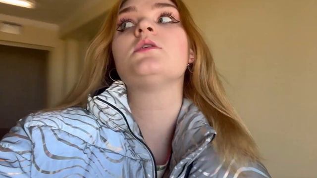 День со мной / Макияж / Ремонт / Прогулка с друзьями смотреть онлайн