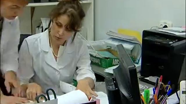 Очереди в Центре планирования семьи смотреть онлайн