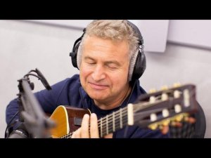 Л . Агутин Ф . Добронравов ( Тайна склеенных страниц )