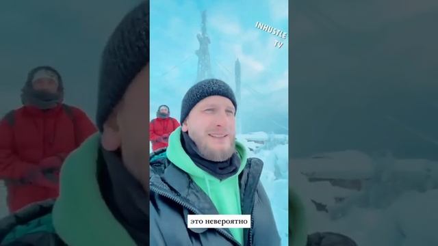 СЯВА не в образе двигается без повода по зимнему лесу смотреть онлайн